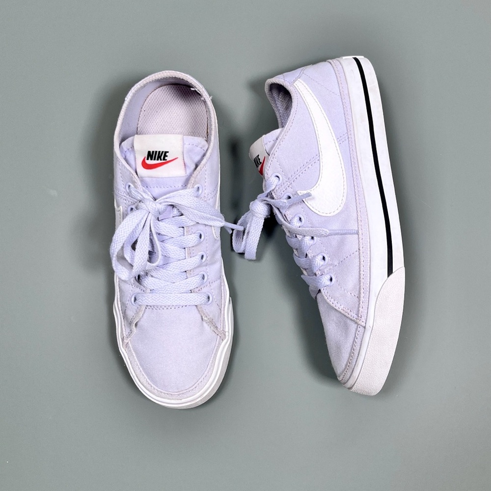 NIKE gently worn canvas sneakers lavender white CZ0294-500 2021